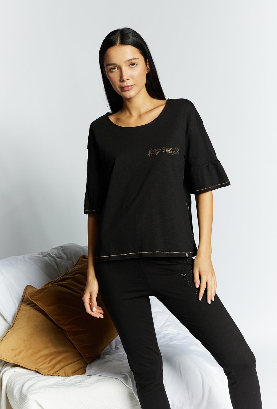 G&oacute;ra od piżamy ze zdobieniem