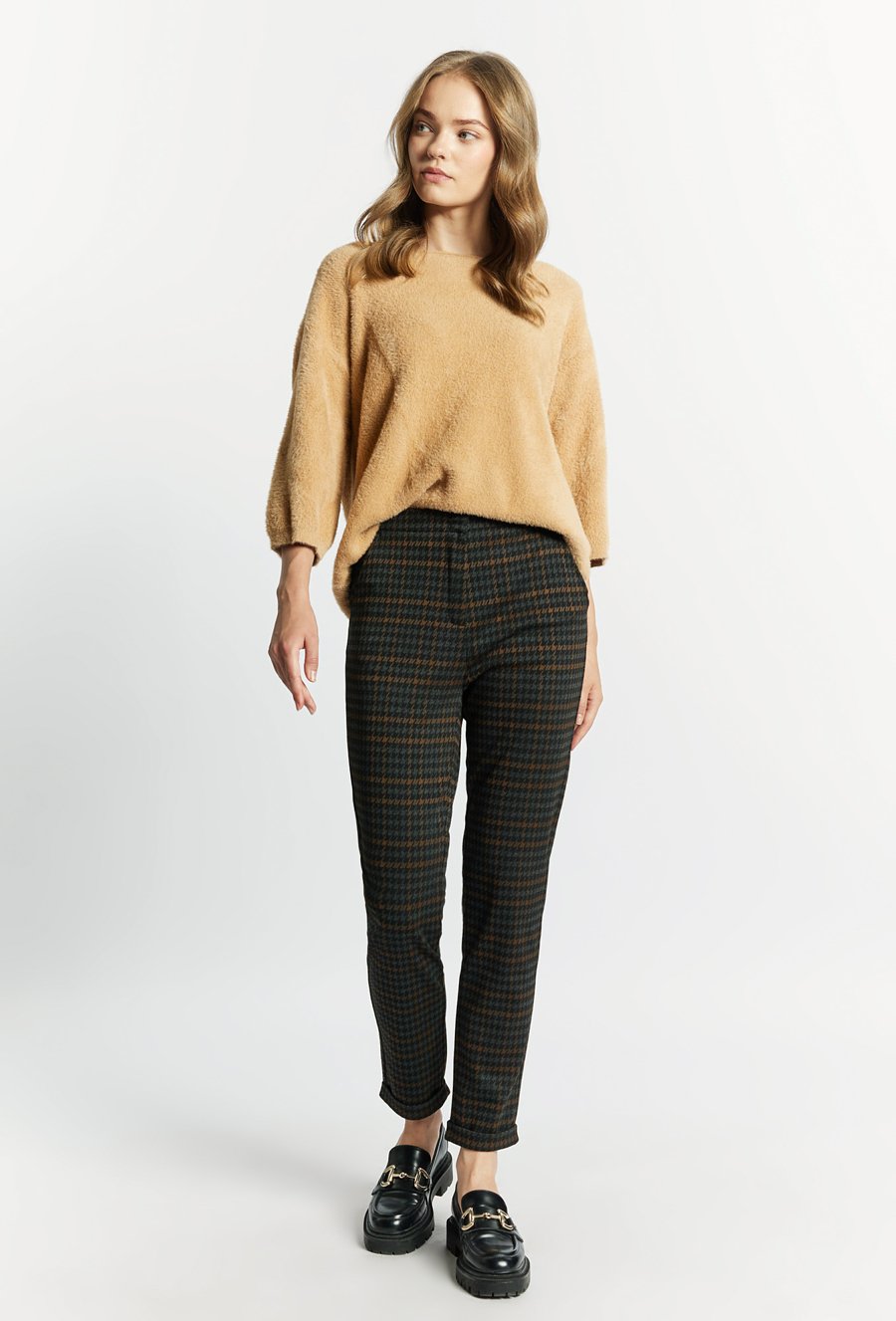 Spodnie damskie w kratę