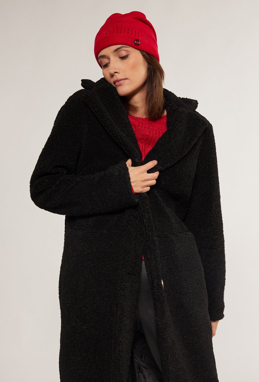 Czapka z ozdobnym splotem