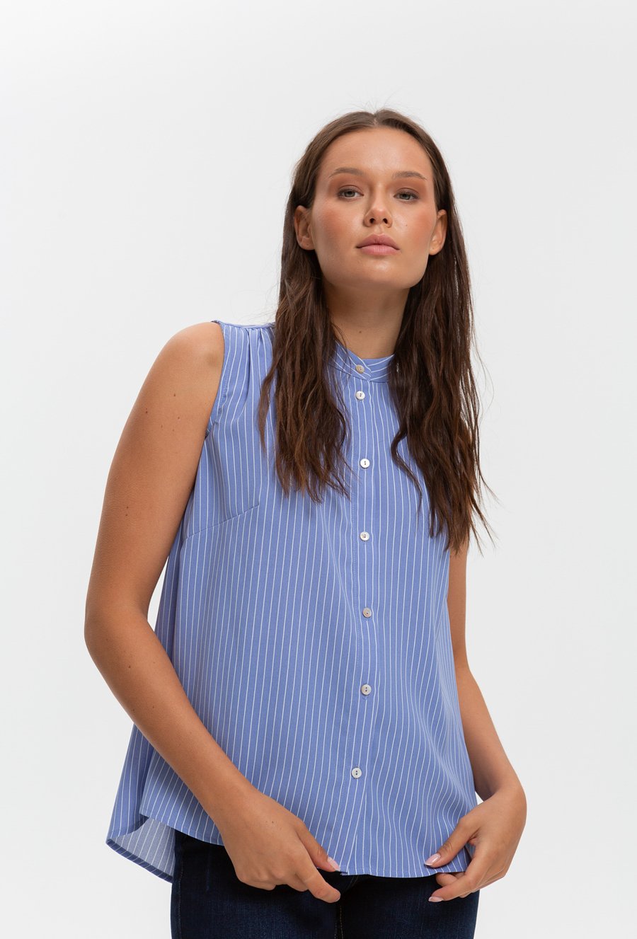Koszula bez rękaw&oacute;w w paski
