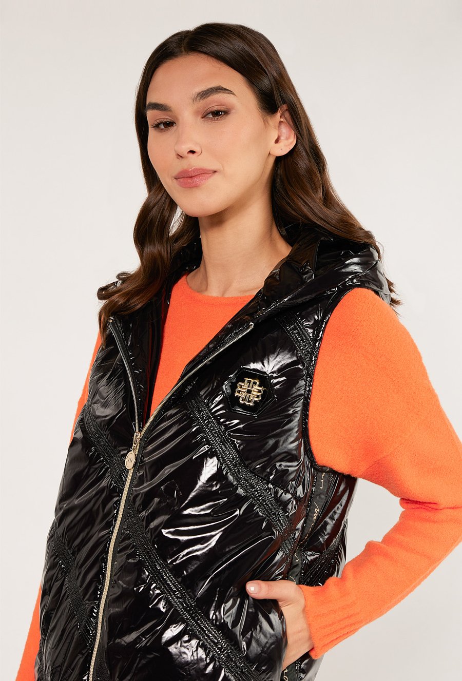 Kamizelka damska z kapturem