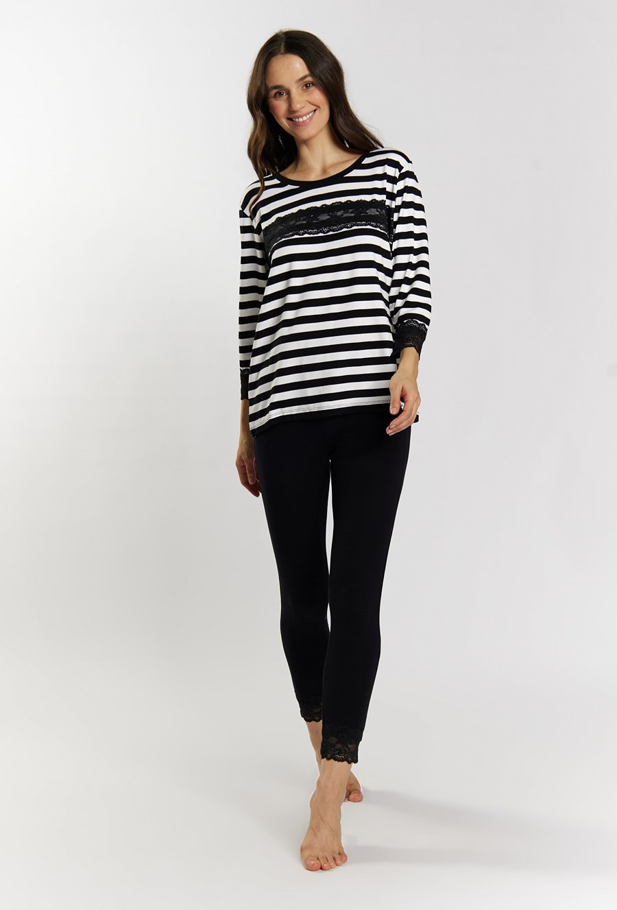 G&oacute;ra od piżamy z wzorem w paski