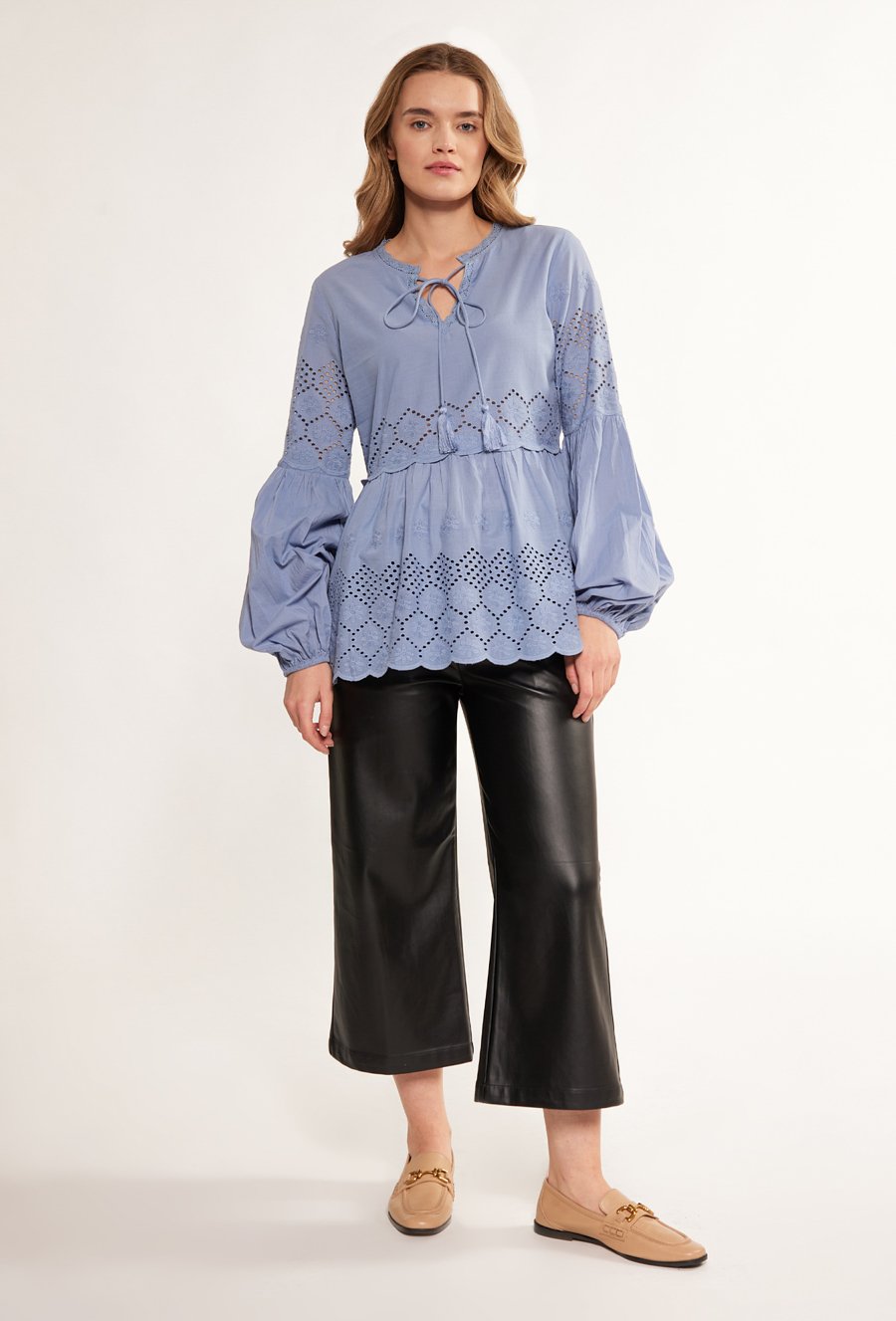 Bawełniana bluzka z falbaną