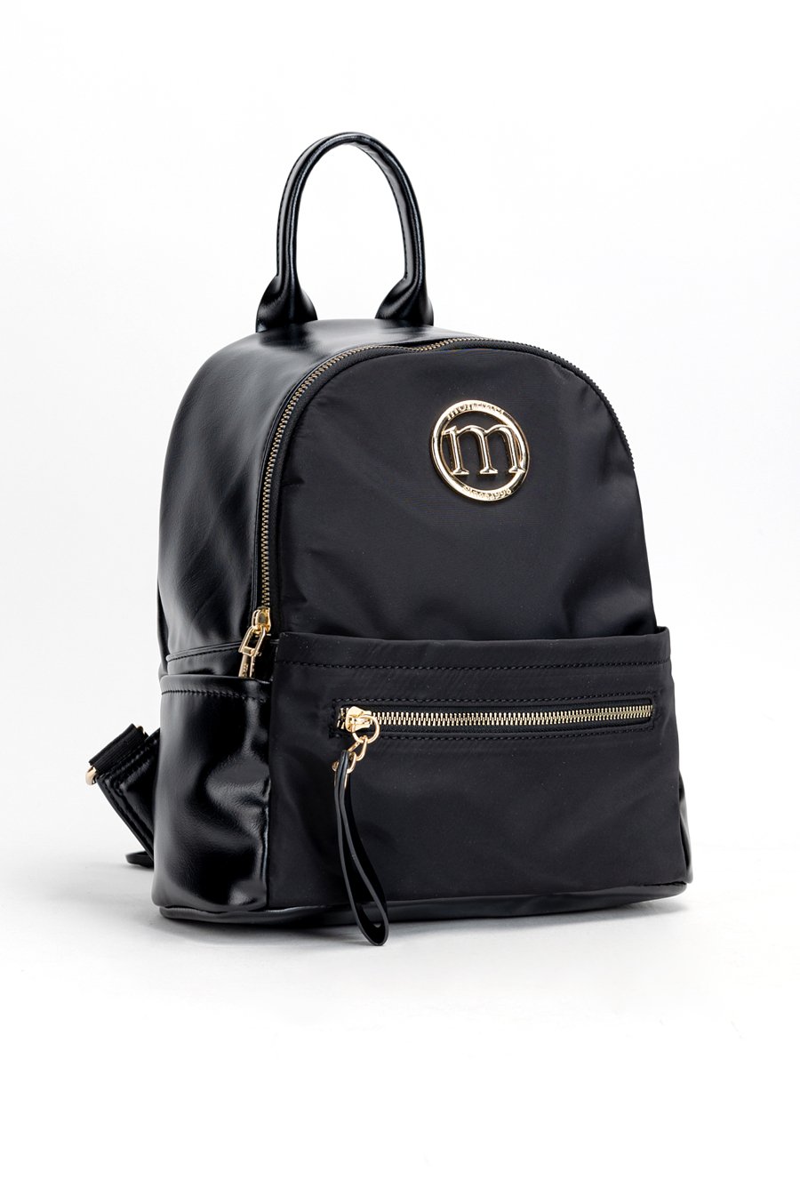 Plecak damski z widocznym logo z przodu