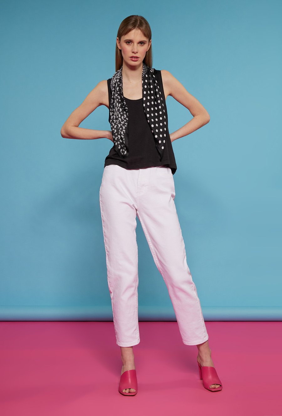 Top o swobodnym fasonie