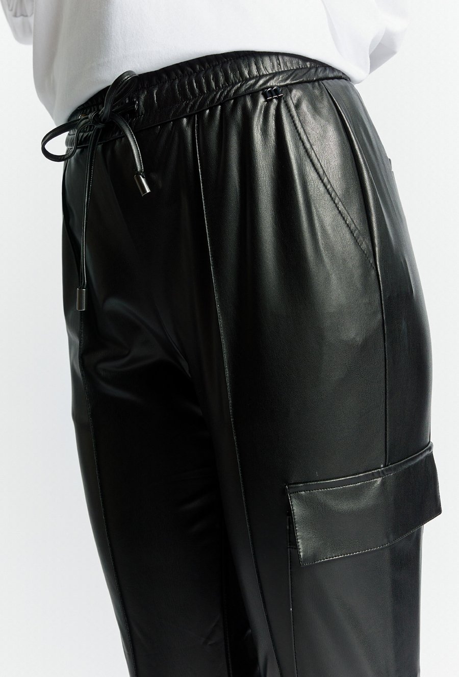 Spodnie damskie z gumą w pasie