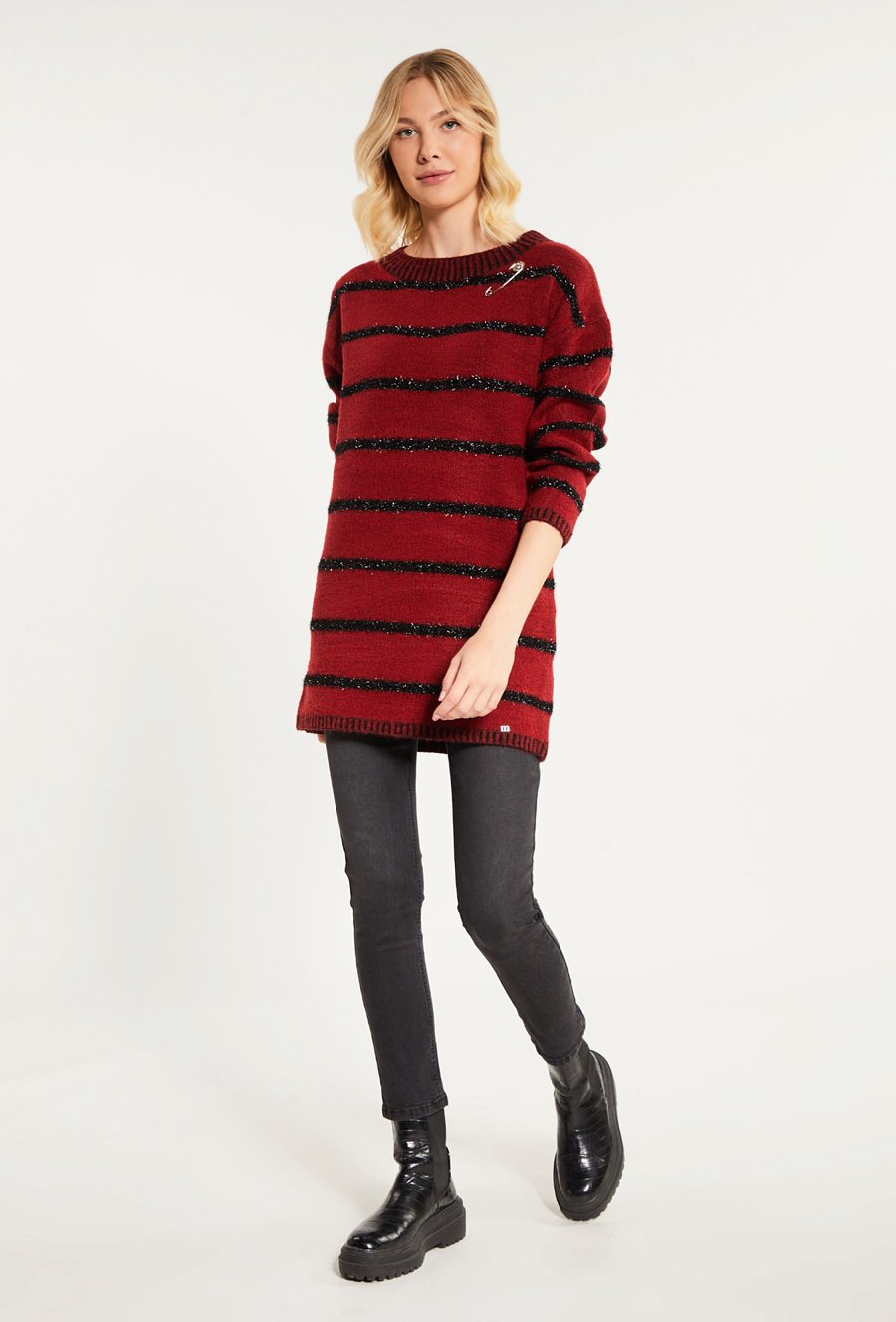 Długi sweter damski