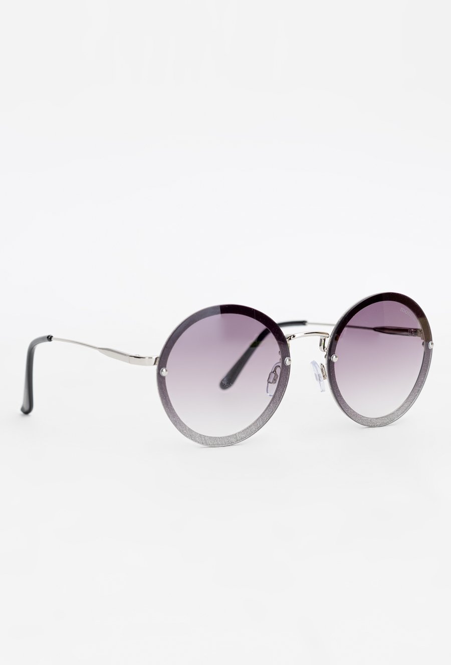 Modne okulary przeciwsłoneczne