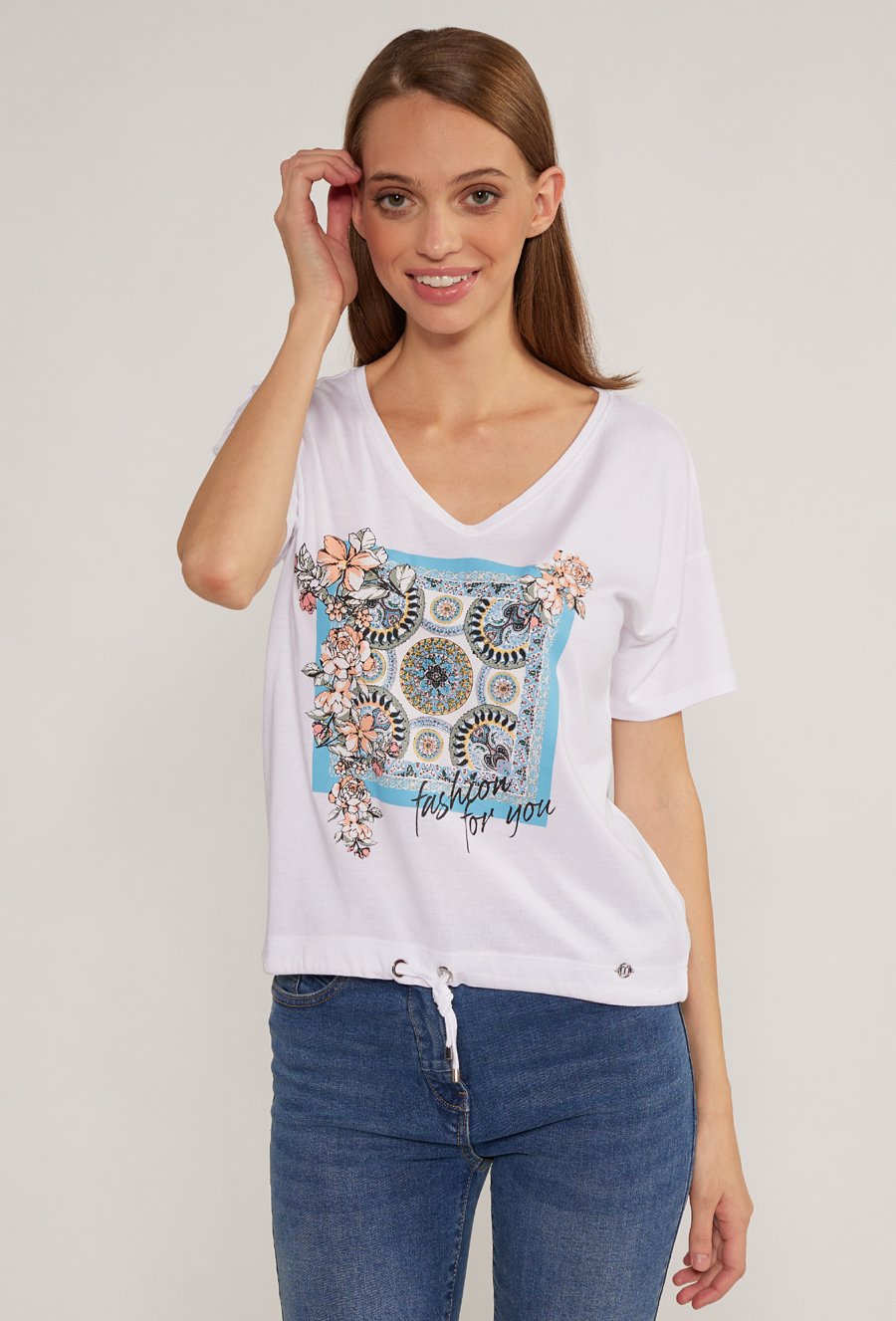 T-shirt z ciekawym panelem