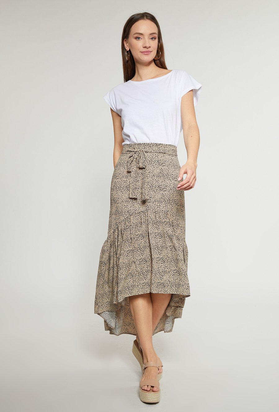 Asymetryczna sp&oacute;dnica midi w cętki