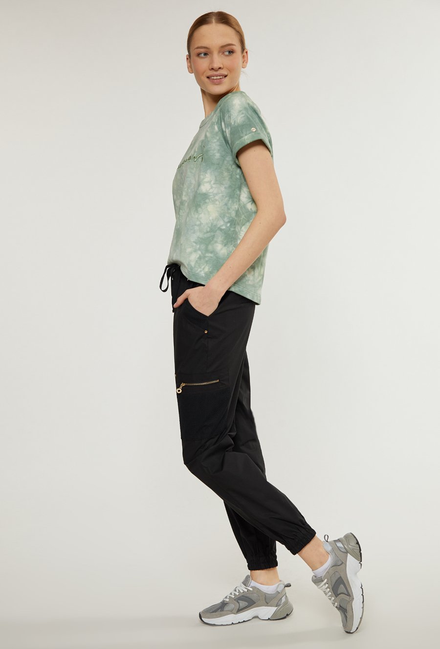 Boj&oacute;wkowe spodnie damskie