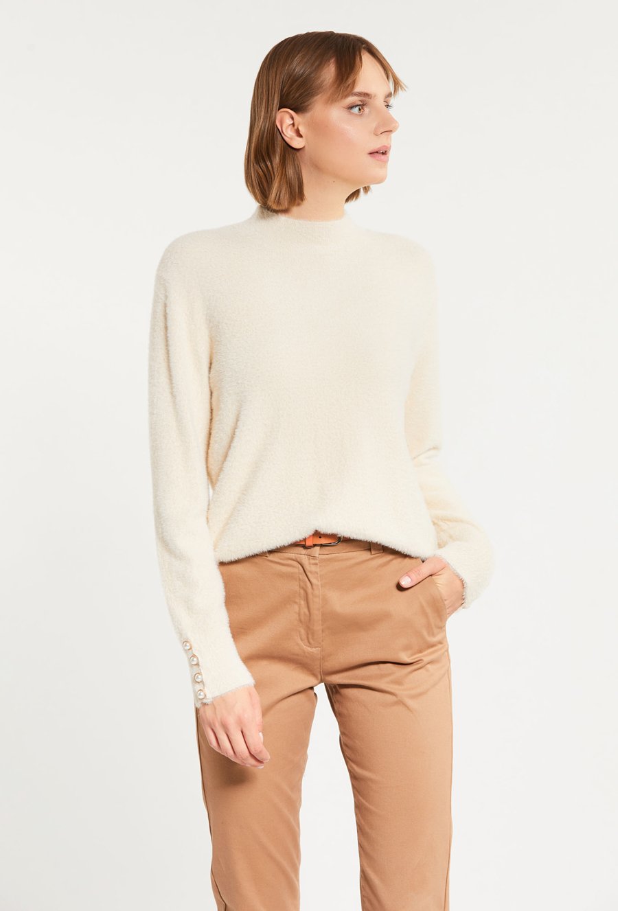 Sweter damski z aplikacją