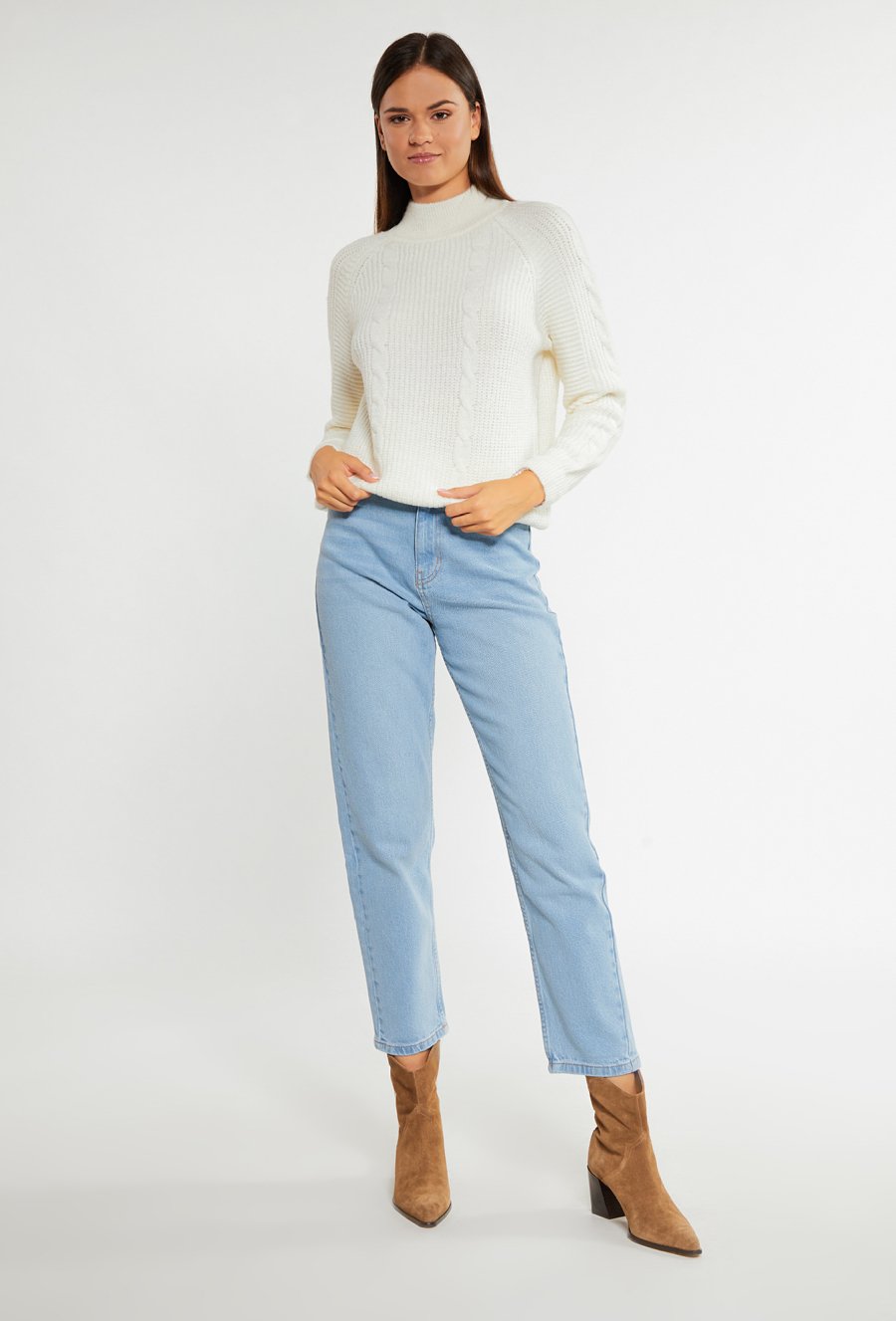 Sweter z p&oacute;łgolfem