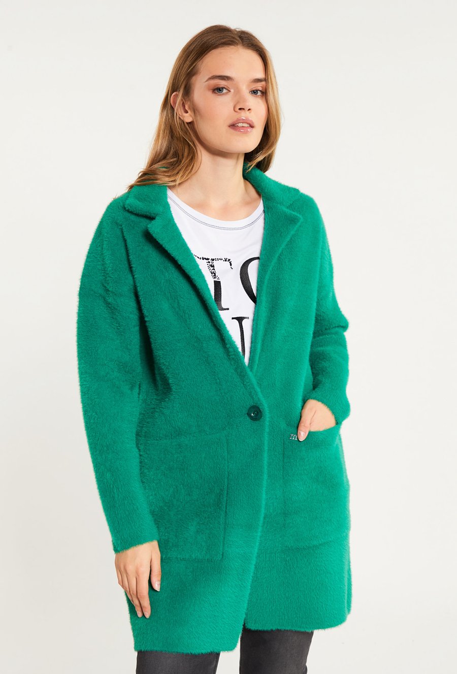 Płaszcz o luźnym kroju