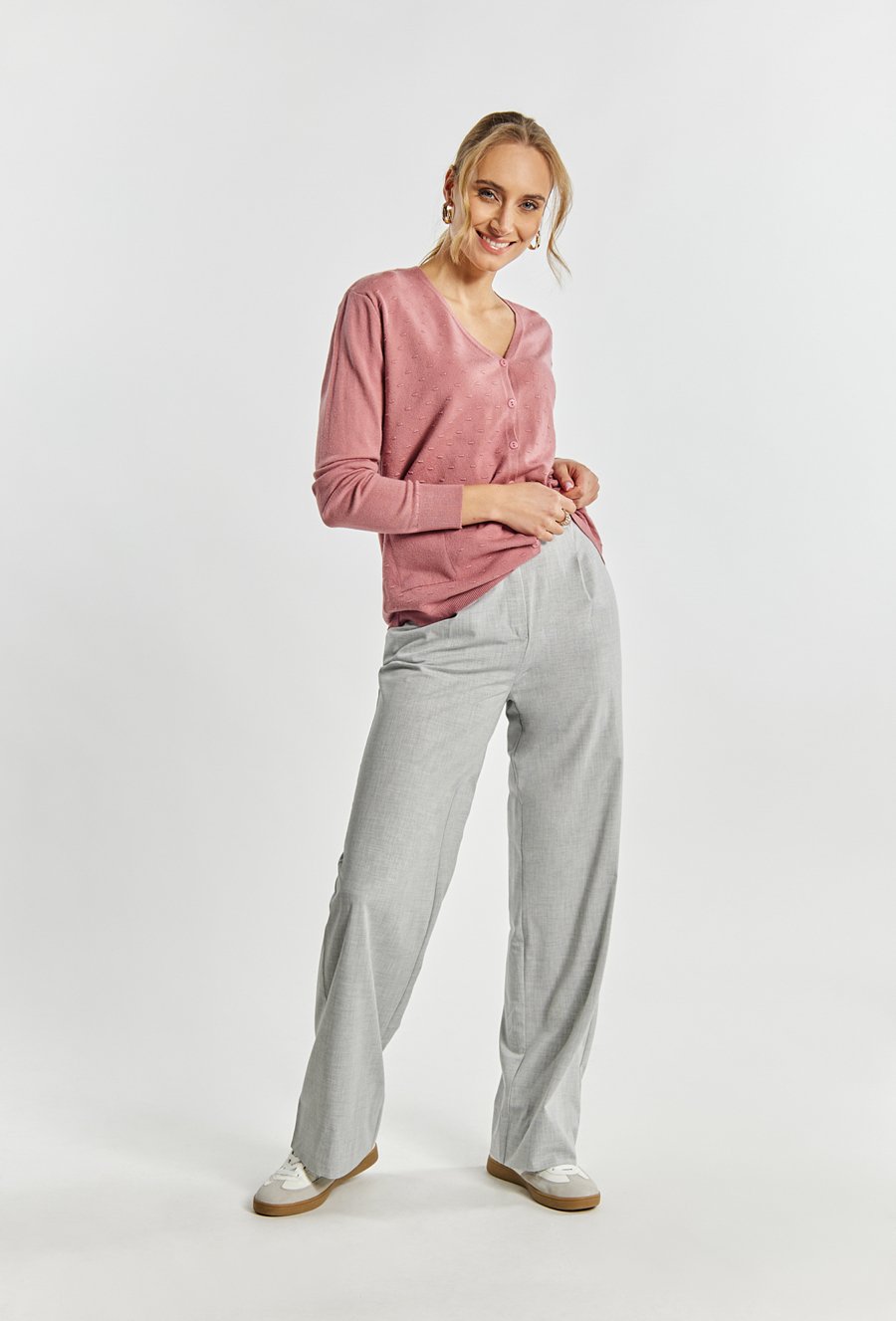 Kr&oacute;tki kardigan z domieszką wiskozy