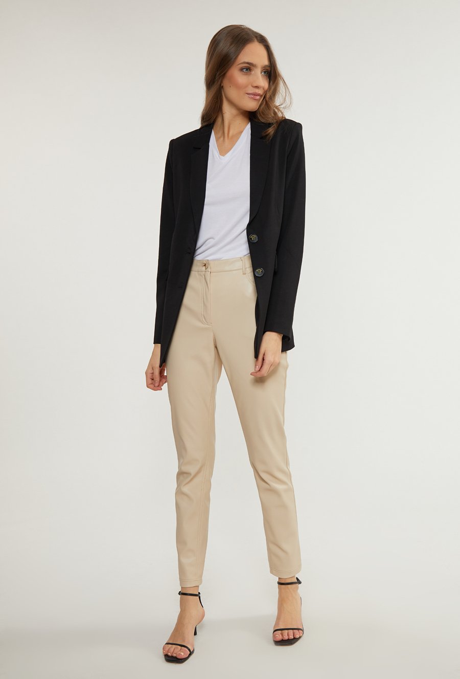 Klasyczny żakiet damski