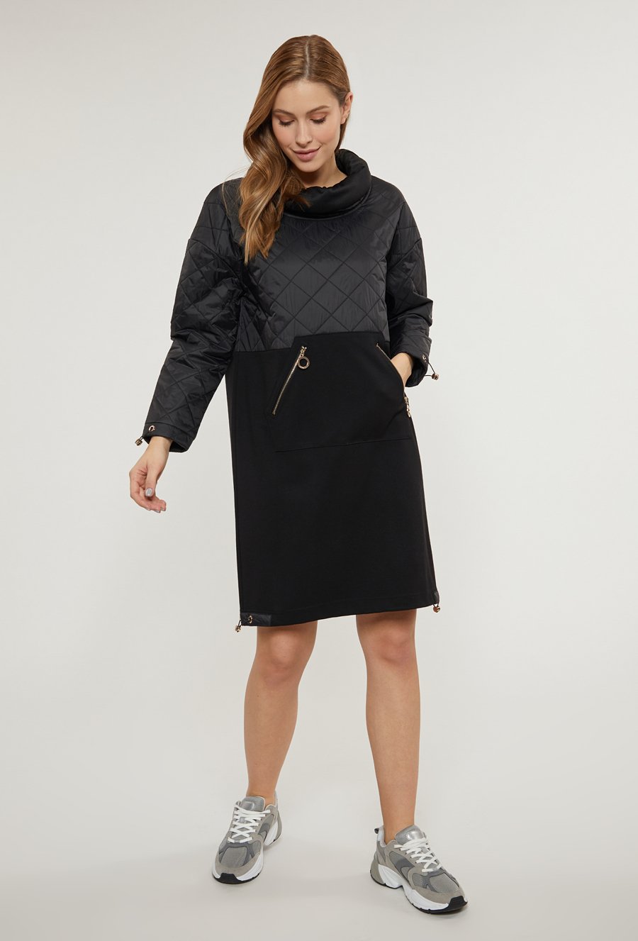 Sukienka damska z pikowaniem