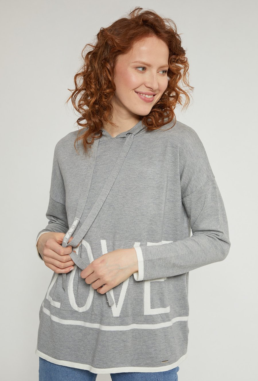 Sweter damski z kapturem