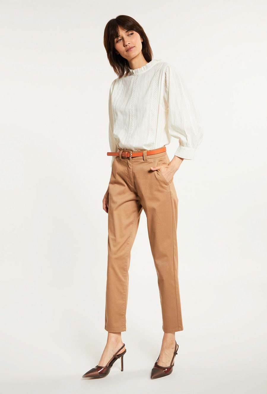 Materiałowe spodnie damskie