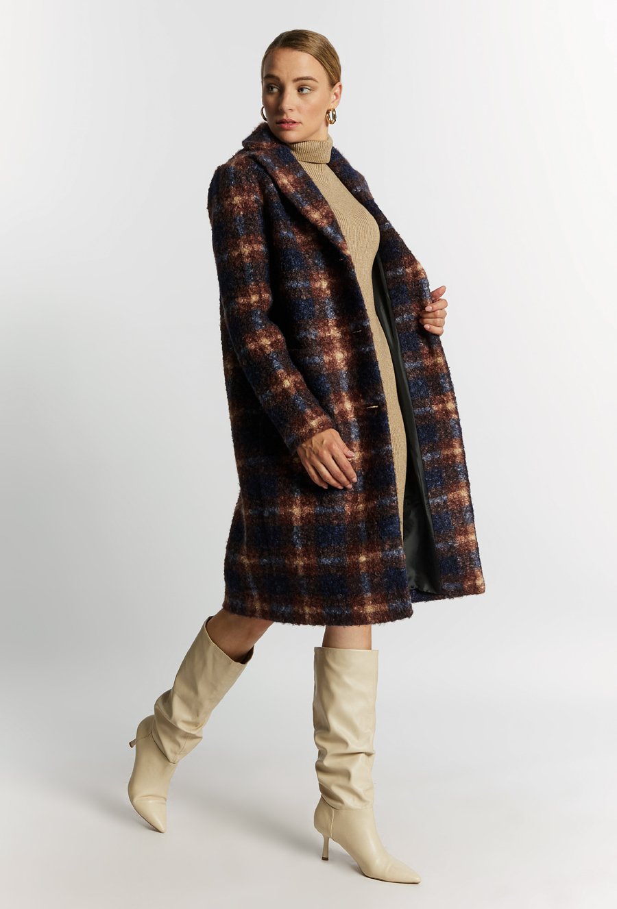 Płaszcz damski w kratę