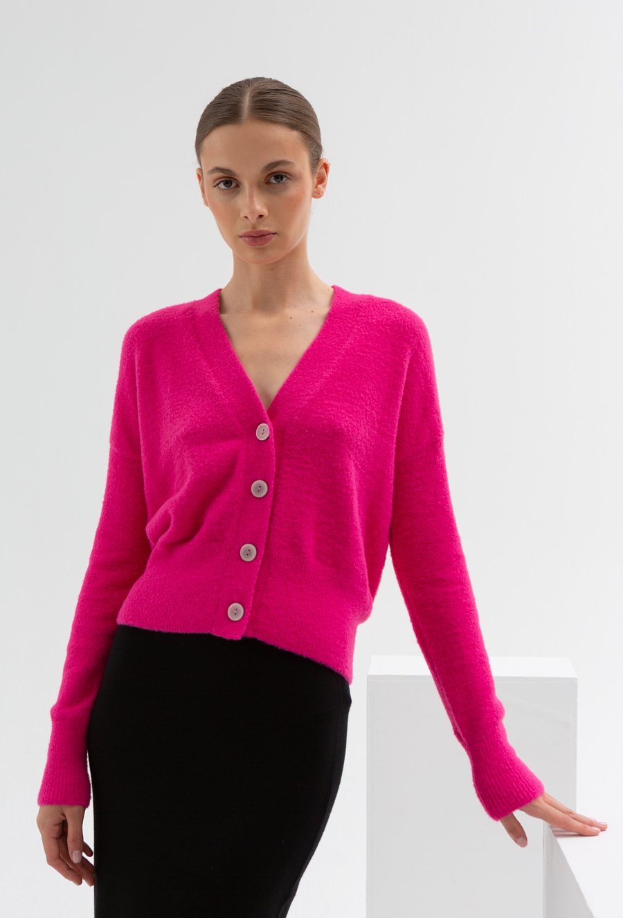 R&oacute;żowy kardigan z efektem moheru