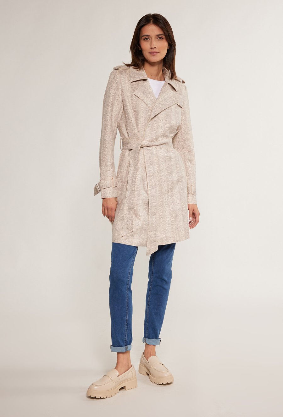 Trencz z imitacji zamszu