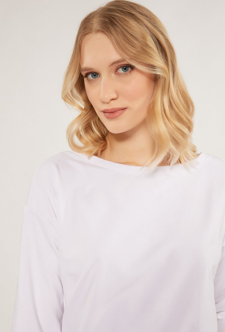 Klasyczna bluza damska