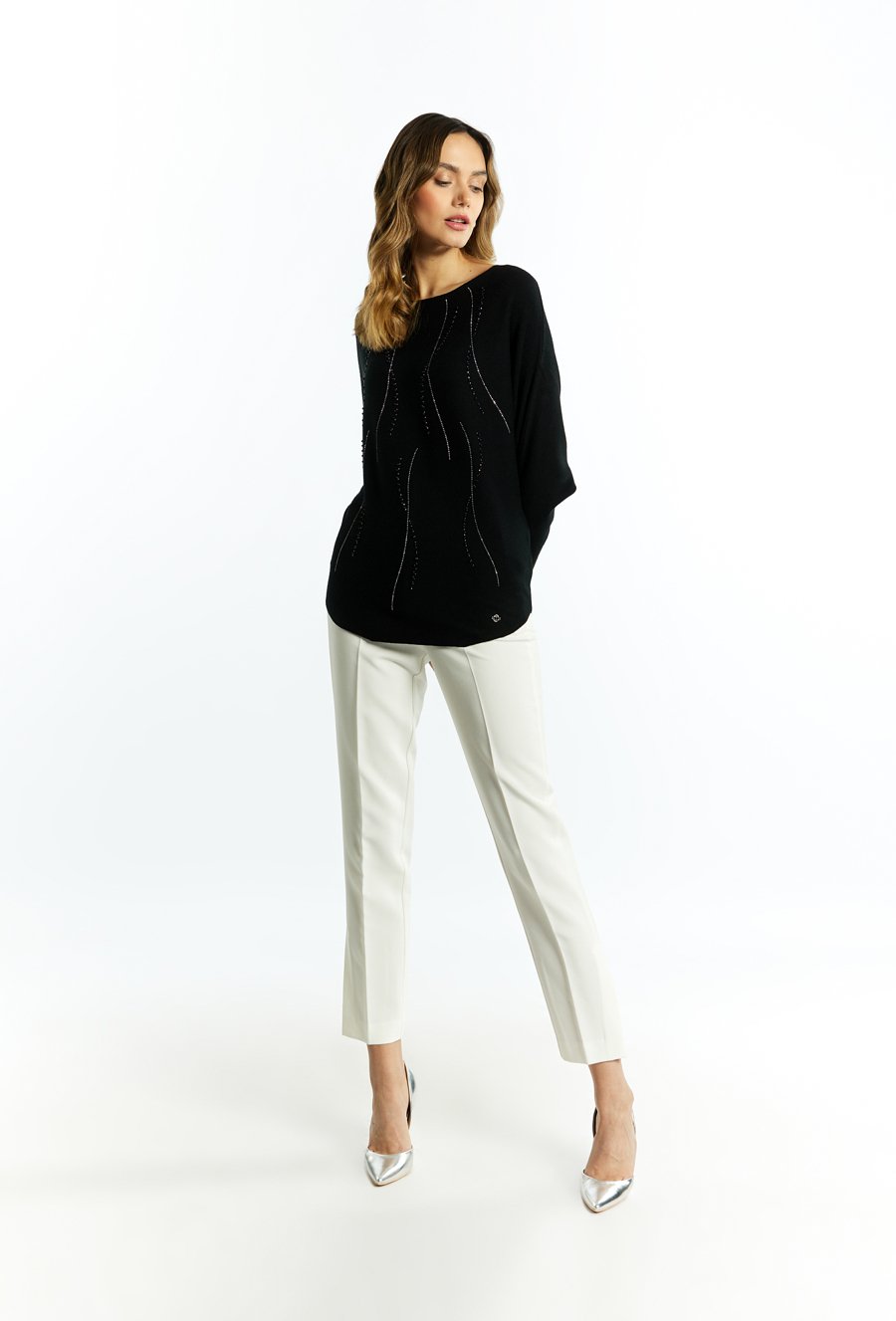 Sweter damski ze zdobieniami