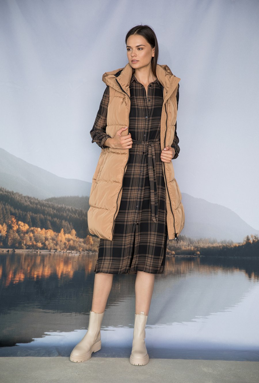 Pikowana kamizelka z kapturem