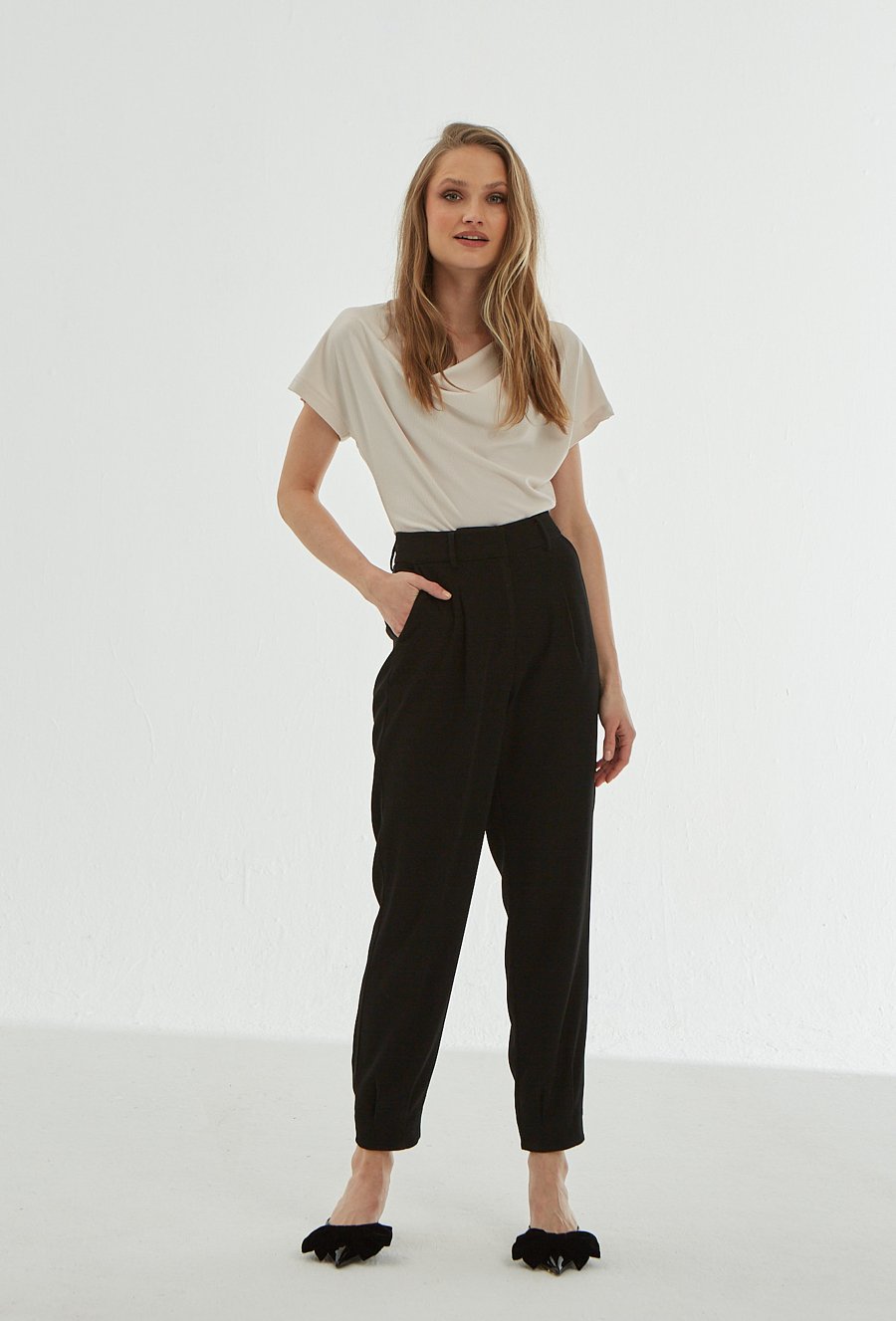 Bluzka z lejącym dekoltem