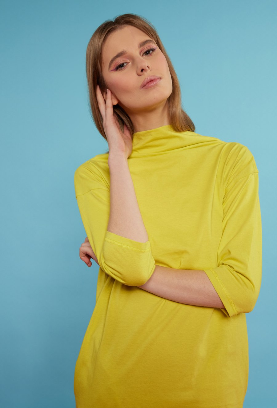 Bawełniana sukienka ze st&oacute;jką