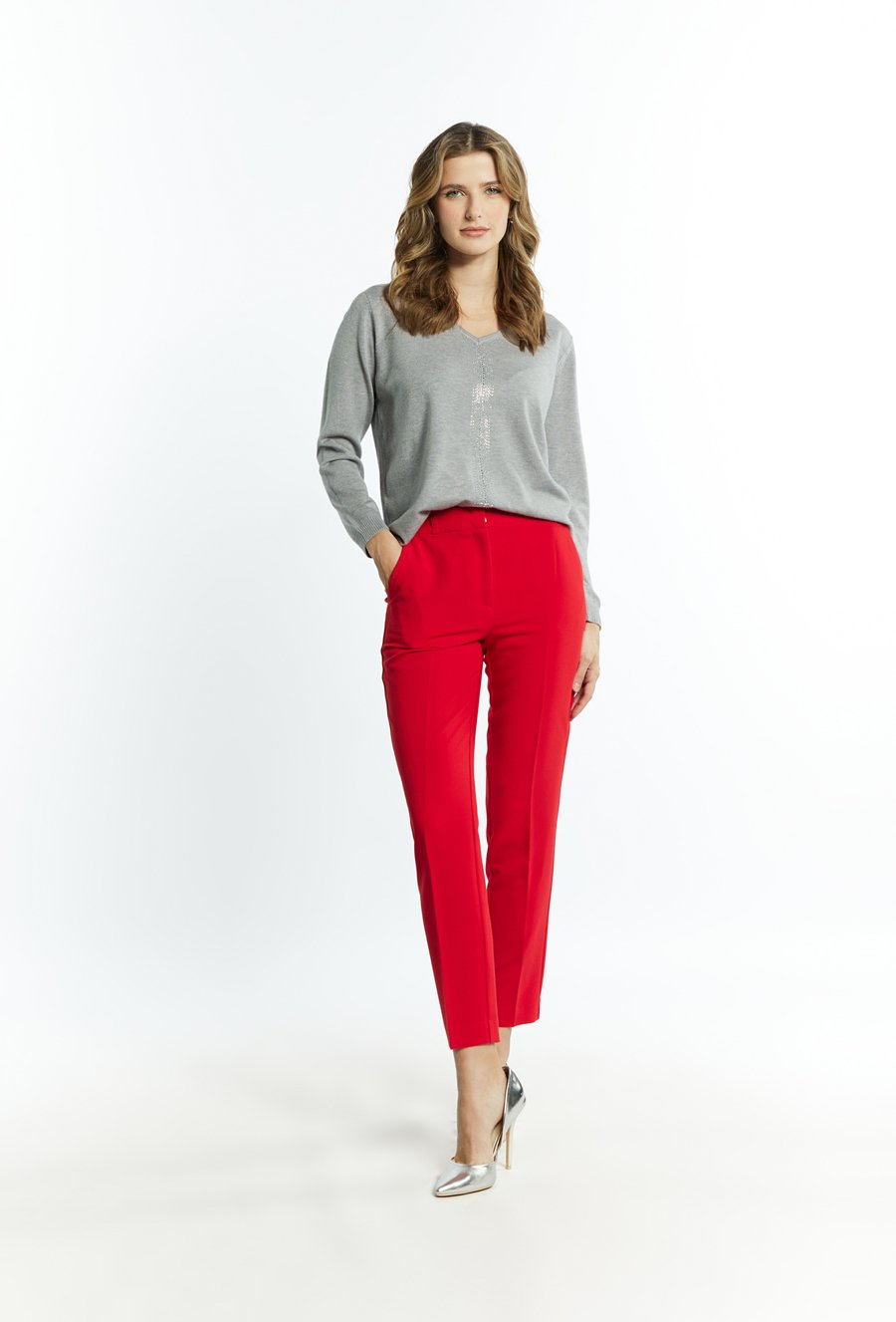 Cienki sweter damski z dżetami