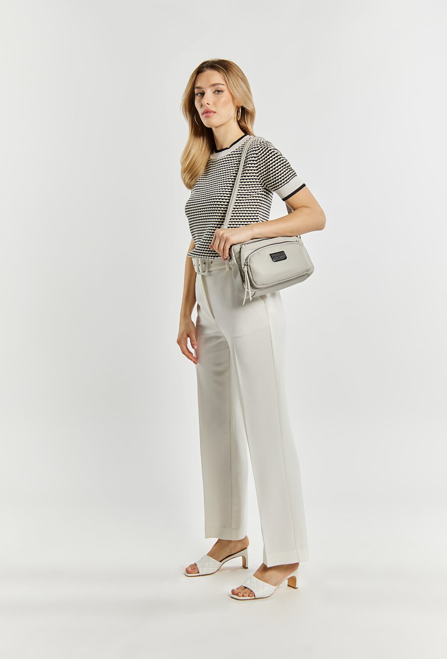 Wizytowy kuferek damski