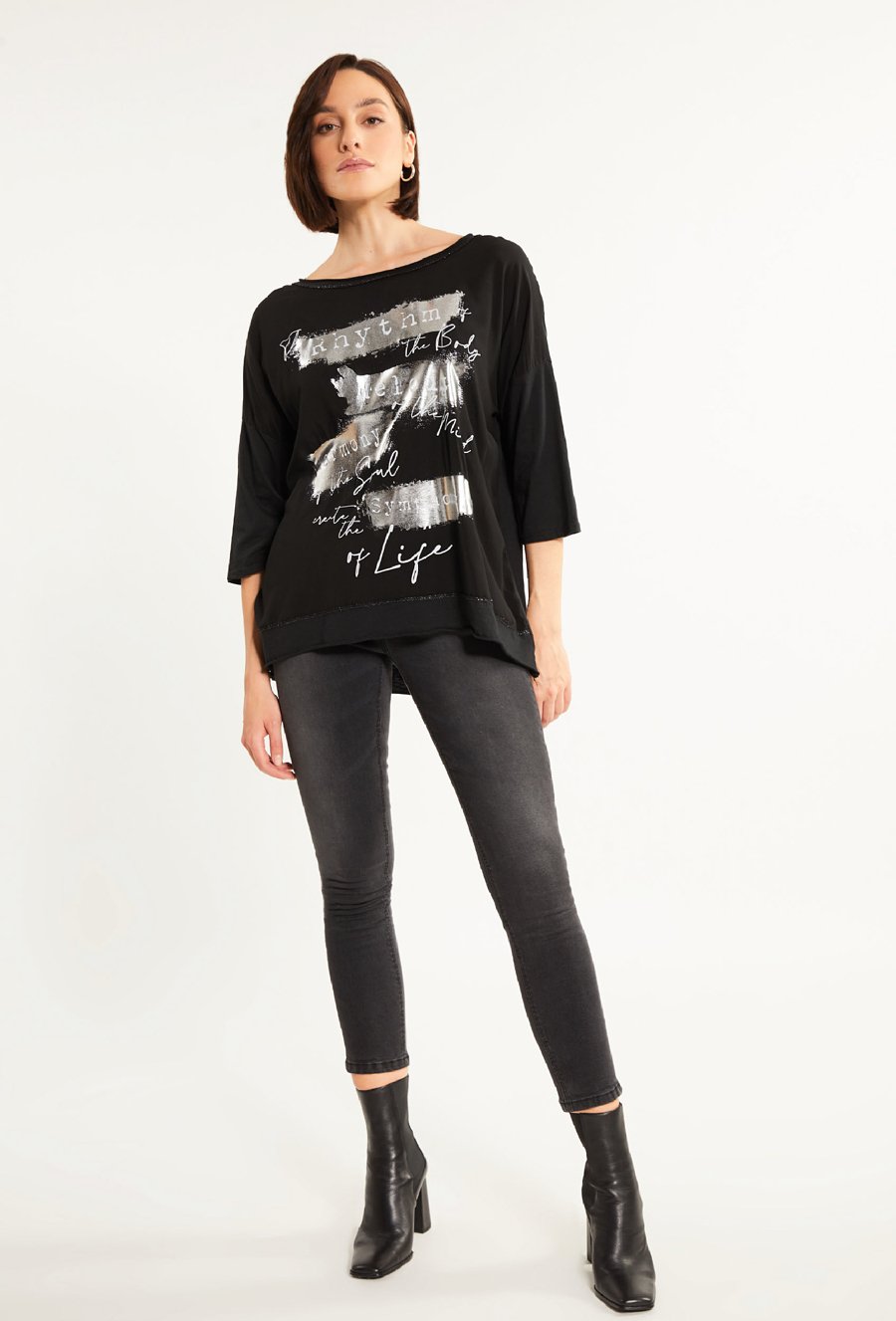 Bluzka damska z ozdobnym napisem