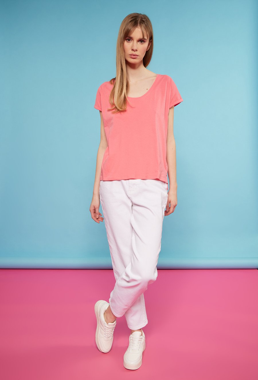 R&oacute;żowy t-shirt