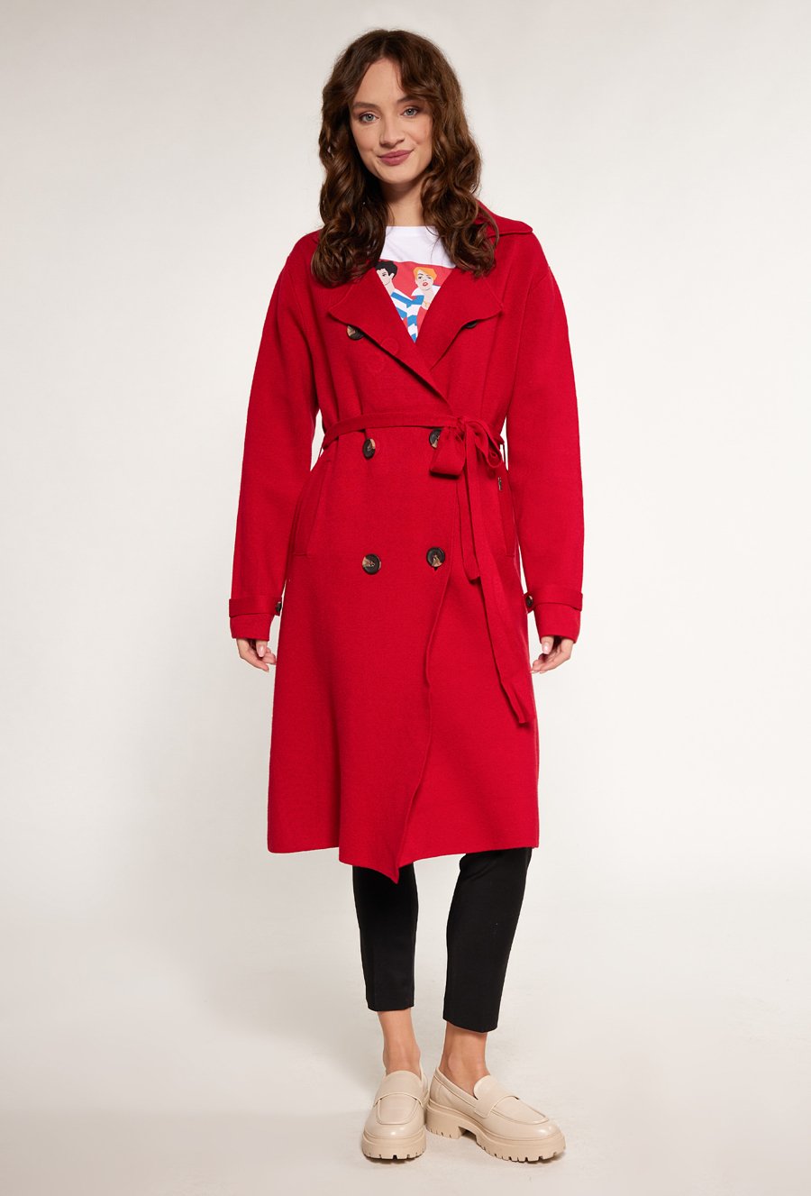 Swetrowy płaszcz z wiązaniem