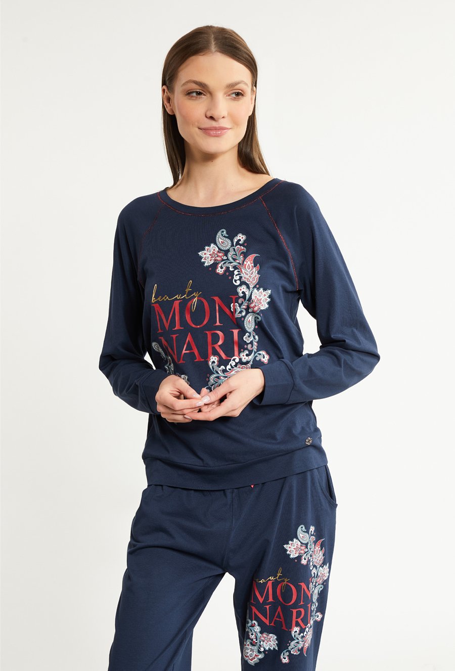 G&oacute;ra od piżamy z ozdobnym panelem