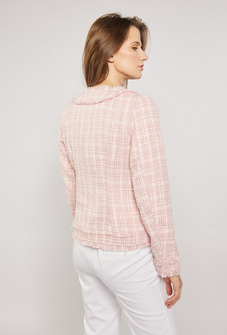 Tweedowy żakiet z biżuteryjnymi guzikami