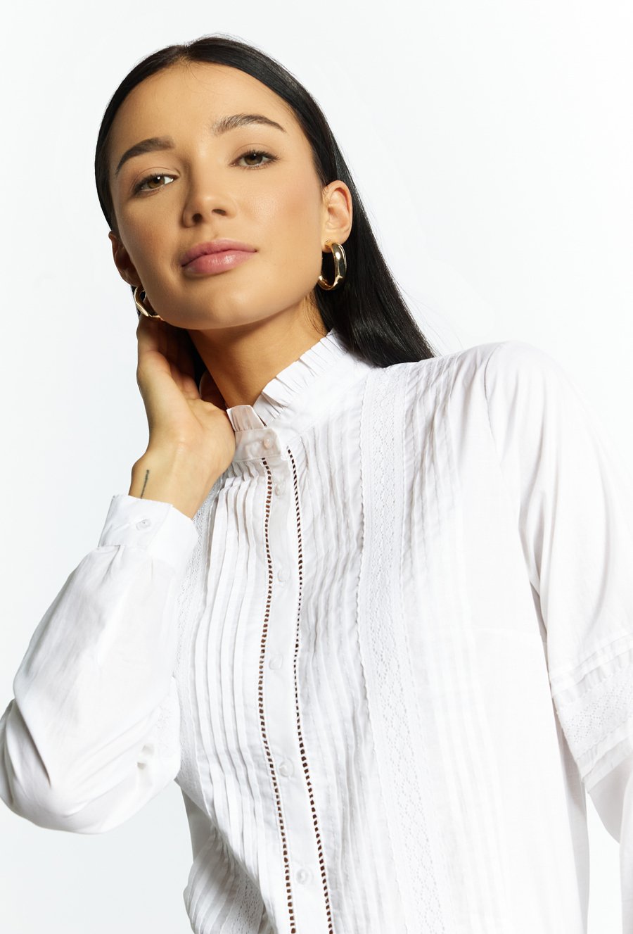 Koszula ze zdobieniem