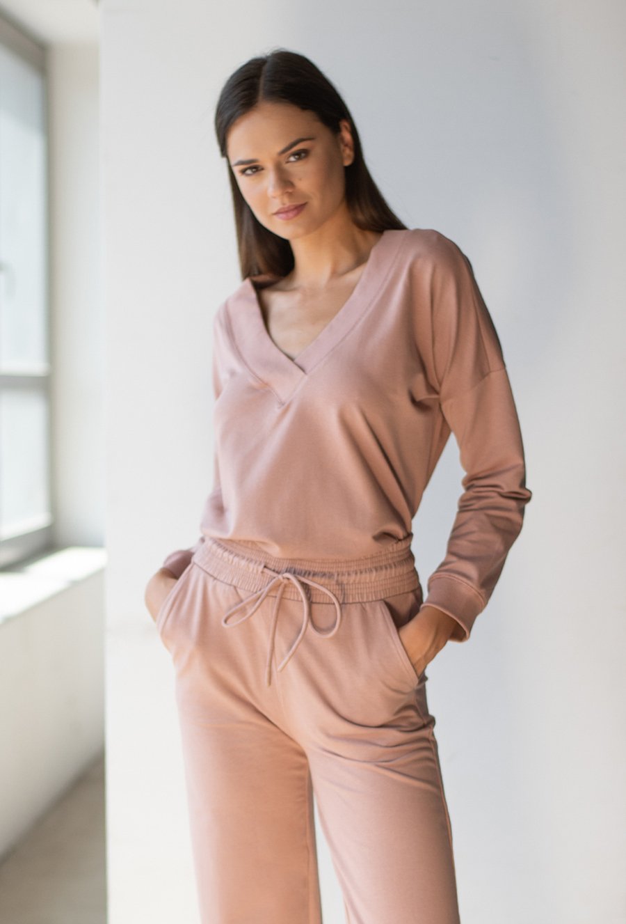 Bluza z dekoltem w V-neck