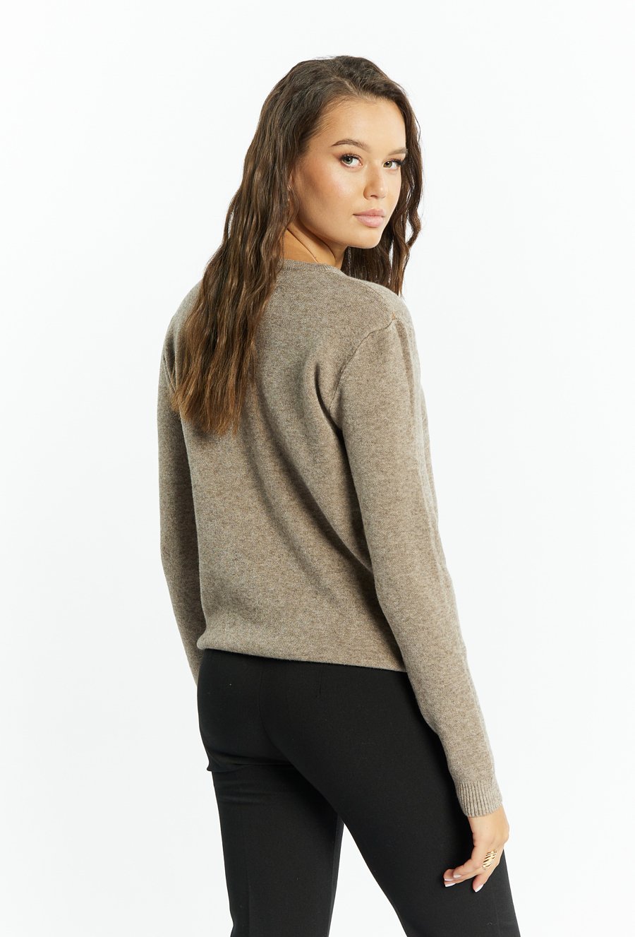 Wiskozowy sweter z dżetami