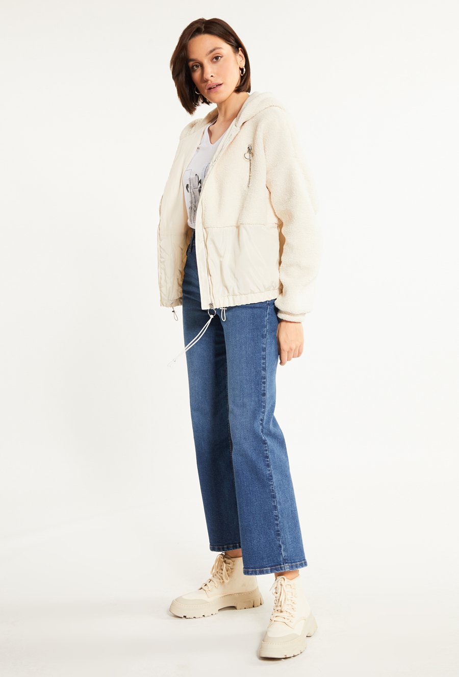 Kurtka z pluszowego materiału