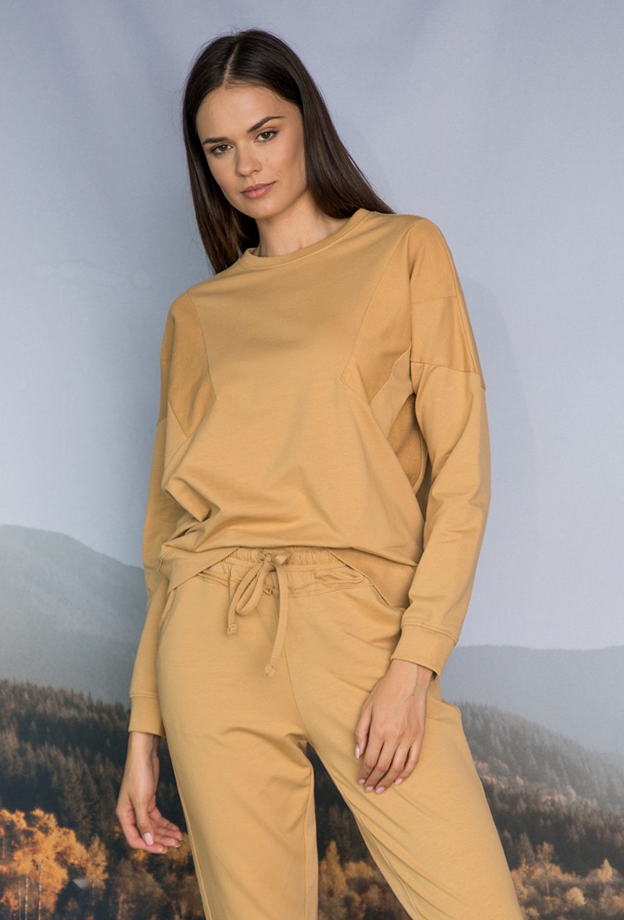 Bawełniana bluza z przeszyciami