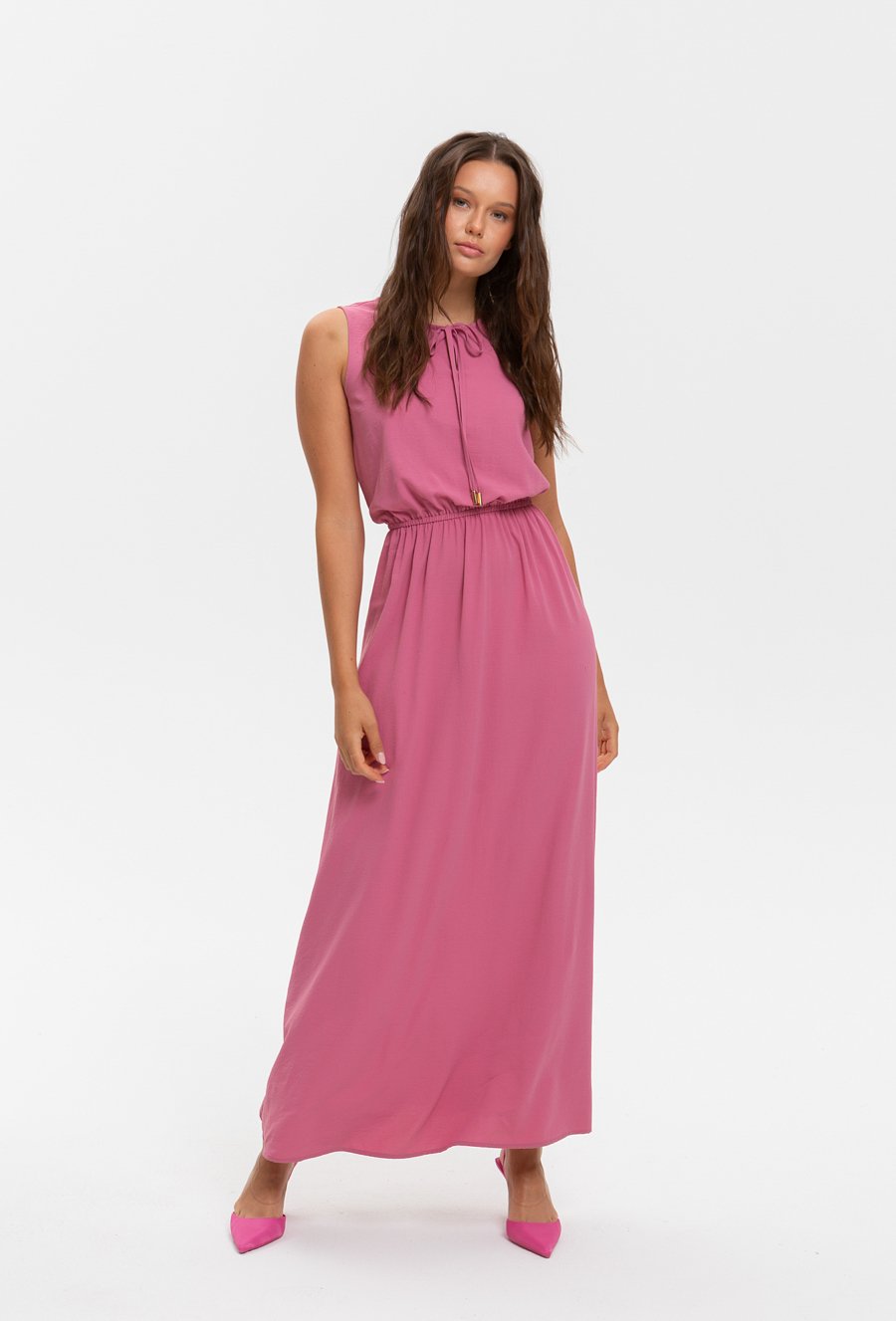 Długa gładka sukienka