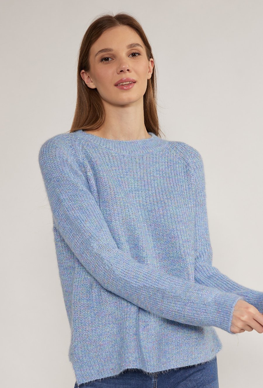 Połyskujący sweter z p&oacute;łgolfem