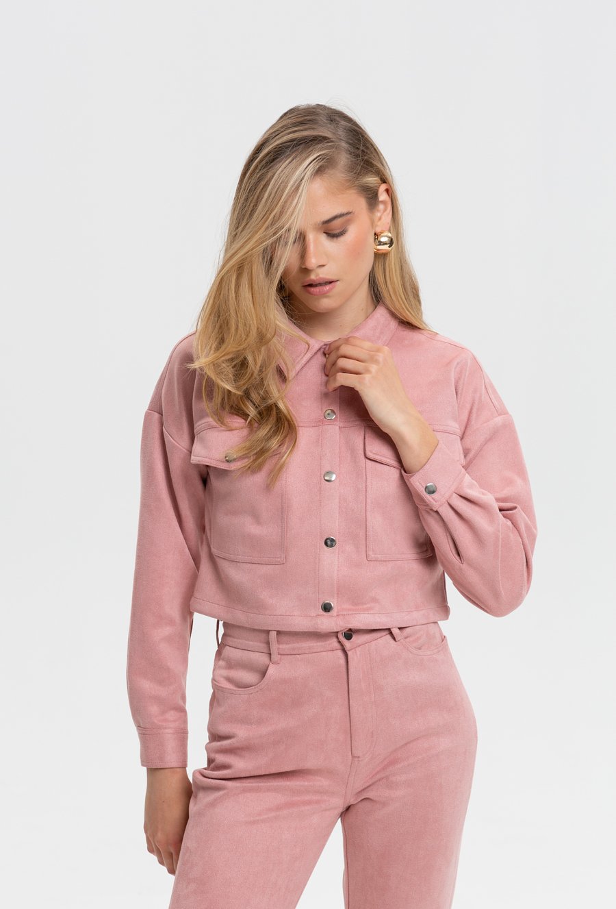 R&oacute;żowe spodnie z imitacji zamszu